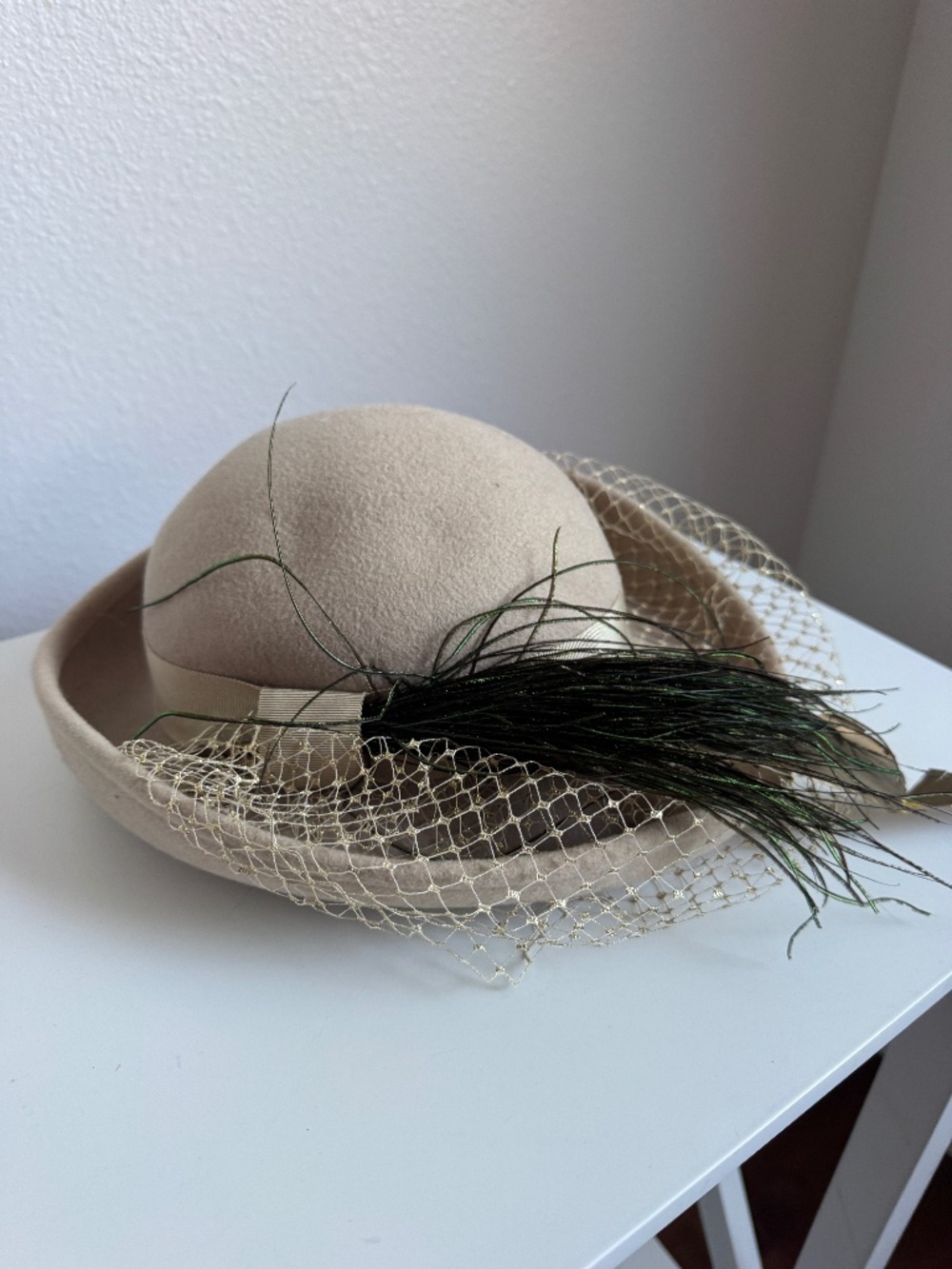 Vintage Mr. John Beige Brown Wool Felt Feather Veiled Hat Fascinator